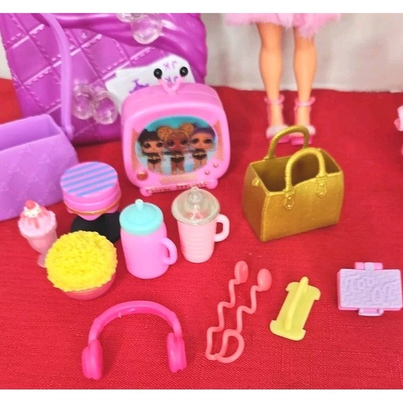 L.O.L.Surprise! Tweens Babysitting Sleepover Party with 20+ Surprises - Picture 7 of 14